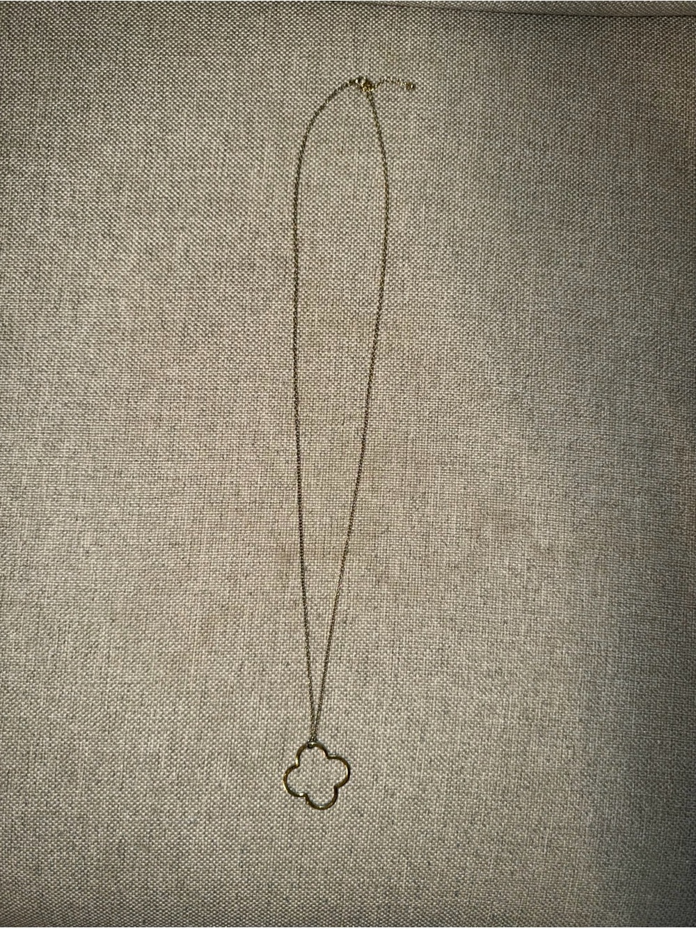 Delicate Gold Clover Pendant Necklace - Women Jewelry